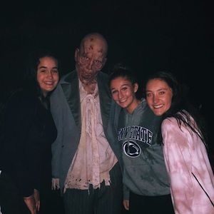 Meet your Posher, Julia